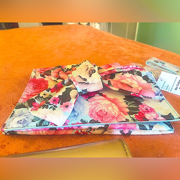 Pink & Blue Floral Bow Chain Strap Fold Over Medium Clutch Cross Body Bag - Picture 3 of 12